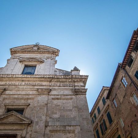 Colours Studio 10 M Away Piazza Del Campo Siena Exterior photo